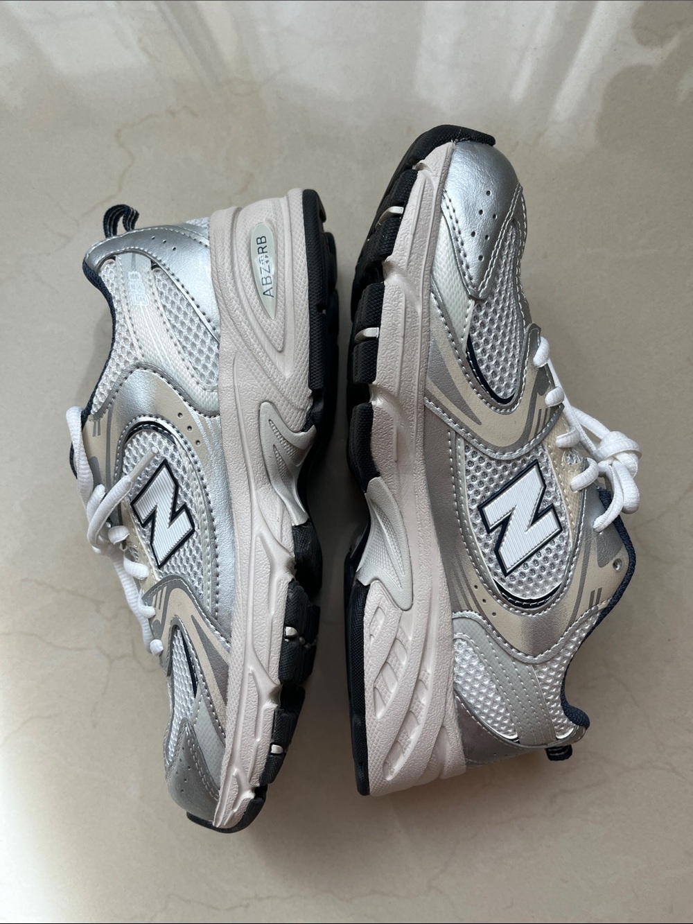 New Balance 530